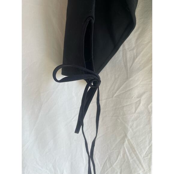 NWT Fabletics Black Gardenia Crop Legging - Size XL - Picture 4 of 8